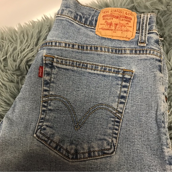 Vintage RED TAG LEVI Jeans Distressed wash Vintage LEVI flare Jeans size 10 - Picture 3 of 9